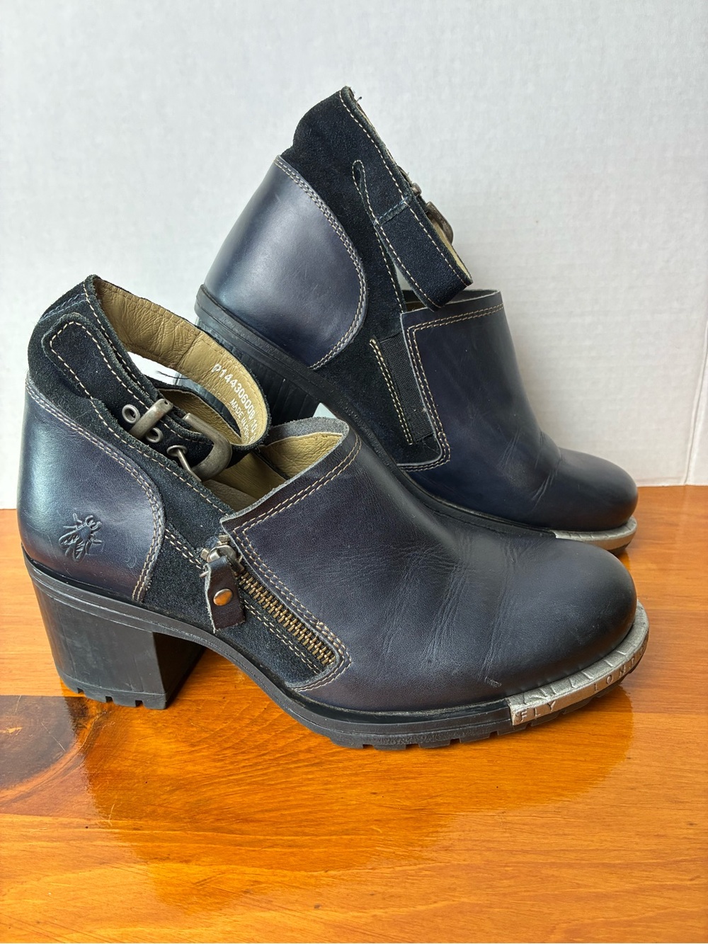 Fly London Boots Women’s 10 Navy Blue Leather And Suede Ankle Strap Booties
